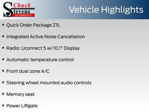 Used 2024 Chrysler Pacifica Touring-L FWD image 5