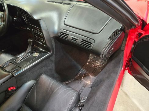 Used 1996 Chevrolet Corvette Coupe image 21