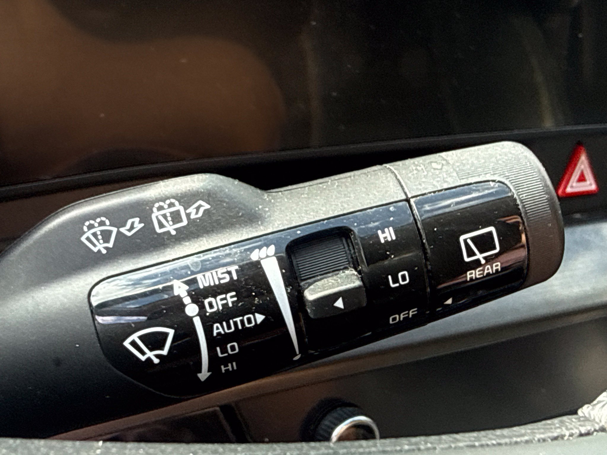 Used 2023 Kia Sportage EX AWD/4WD image 23