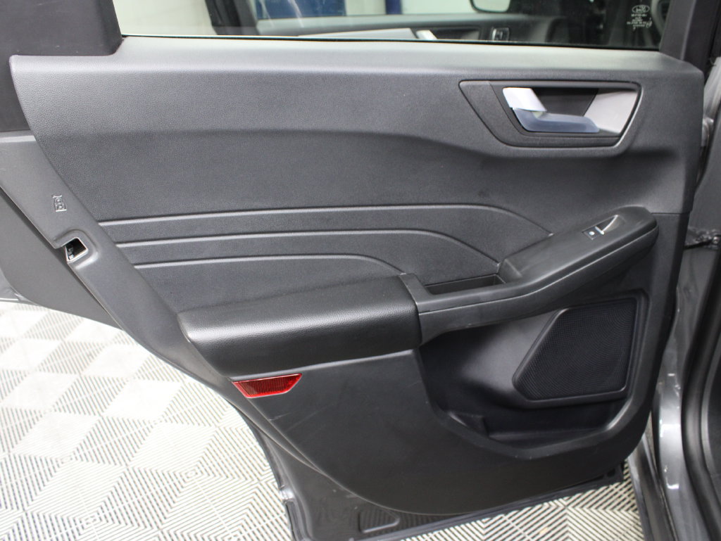 Used 2025 Ford Escape Platinum AWD/4WD image 51
