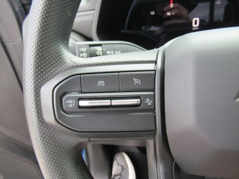 Used 2023 Chevrolet Colorado Trail Boss w/ LPO, Dark Essentials Package AWD/4WD image 23