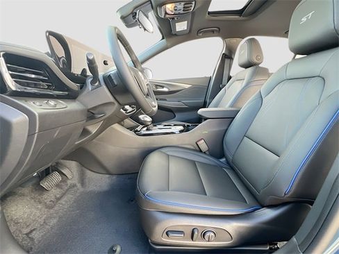 New 2026 Buick Envista Sport Touring w/ Convenience I Package image 15