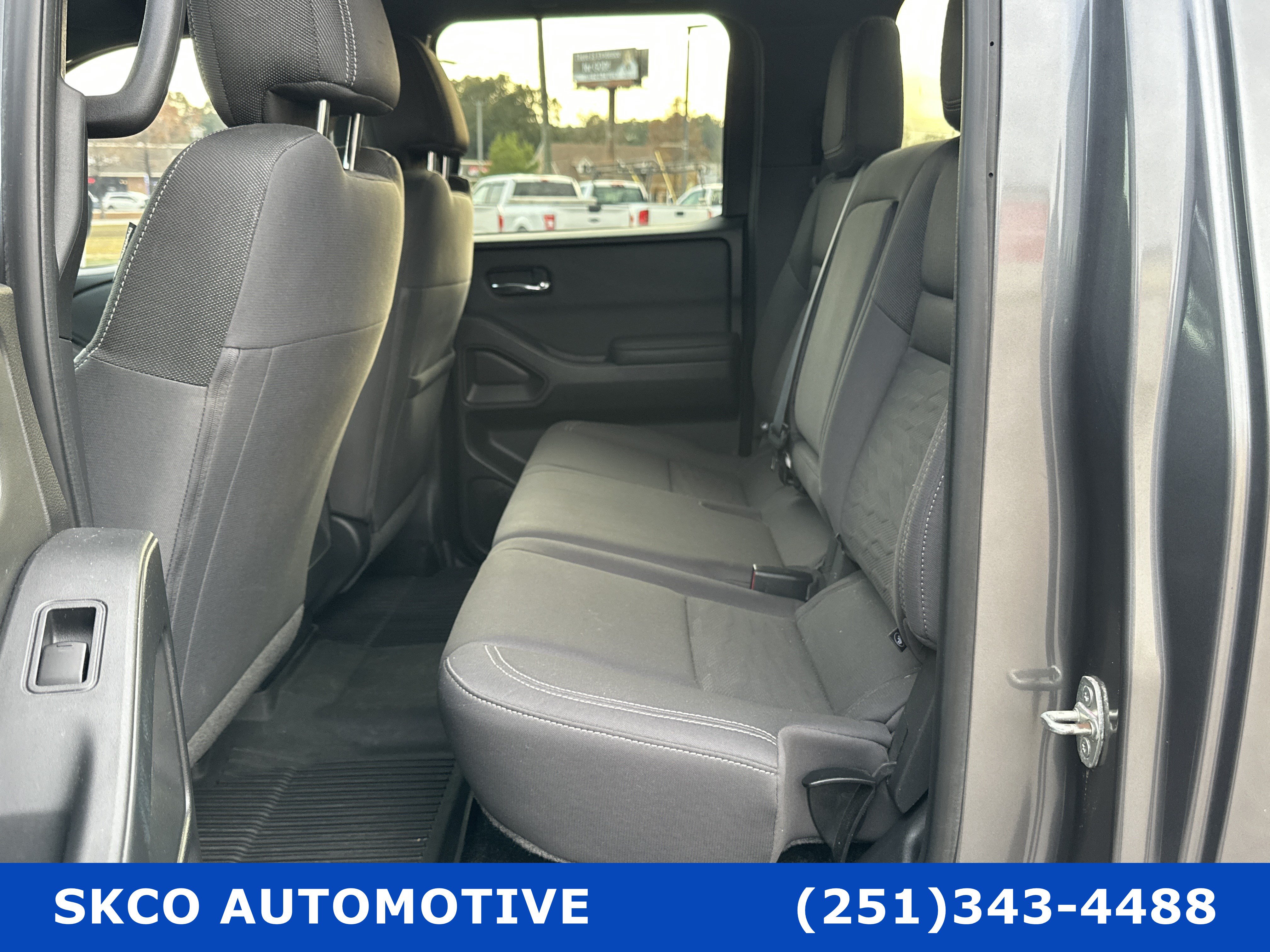 Used 2023 Nissan Frontier SV w/ Midnight Edition Package AWD/4WD image 14