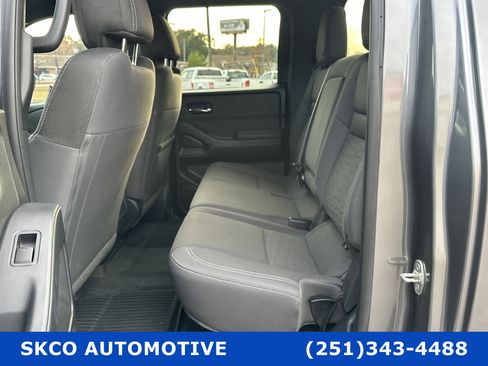 Used 2023 Nissan Frontier SV w/ Midnight Edition Package image 14