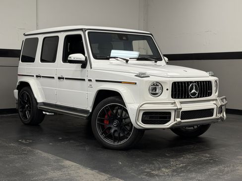 Used 2024 Mercedes-Benz G 63 AMG 4MATIC image 2