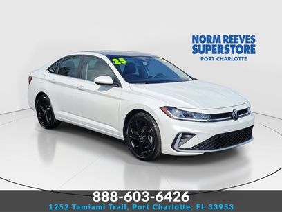 Certified 2025 Volkswagen Jetta SE