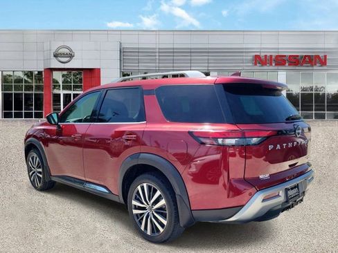 Certified 2022 Nissan Pathfinder Platinum w/ Cargo Package AWD/4WD image 7