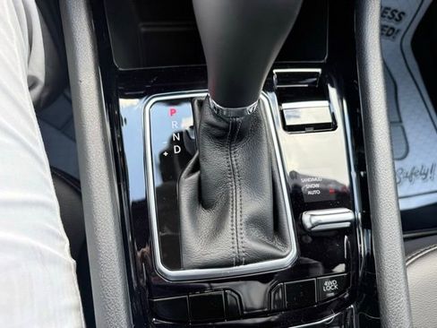New 2026 Jeep Compass Latitude AWD/4WD image 17
