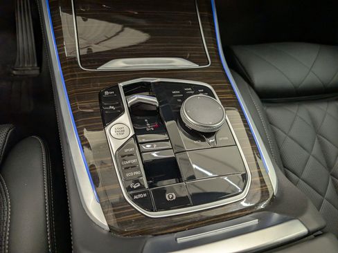 Certified 2024 BMW X5 xDrive40i w/ Premium Package image 25