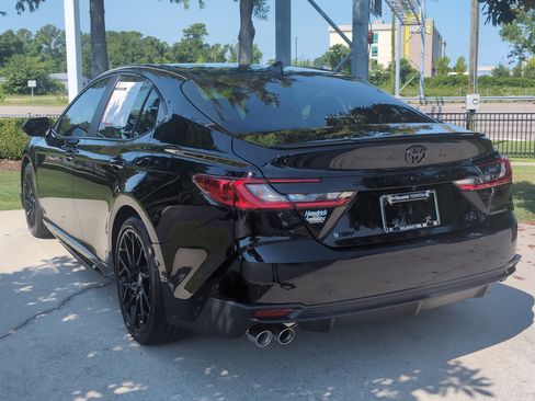 Certified 2026 Toyota Camry SE w/ Convenience Package FWD image 8