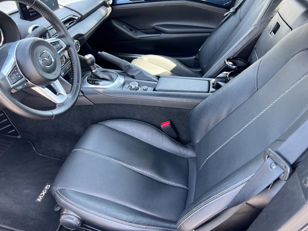 Used 2025 MAZDA MX-5 Miata RF Grand Touring RWD image 9