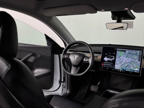 Used 2021 Tesla Model Y Long Range AWD/4WD image 25