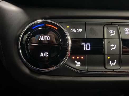 Used 2023 Chevrolet TrailBlazer LT w/ Convenience Package image 28