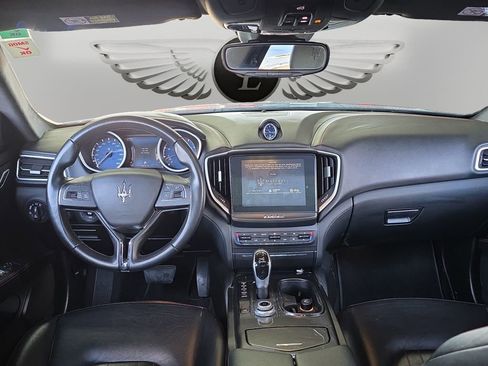 Used 2017 Maserati Ghibli image 18