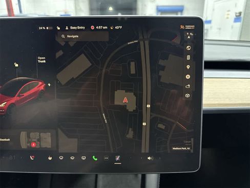 Used 2023 Tesla Model 3 Performance image 20