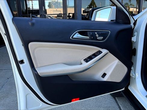 Used 2018 Mercedes-Benz GLA 250 image 21