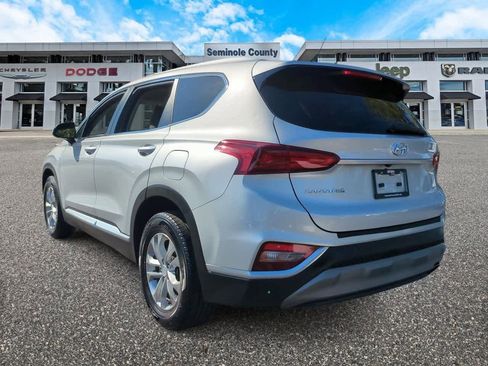 Used 2020 Hyundai Santa Fe SE image 6
