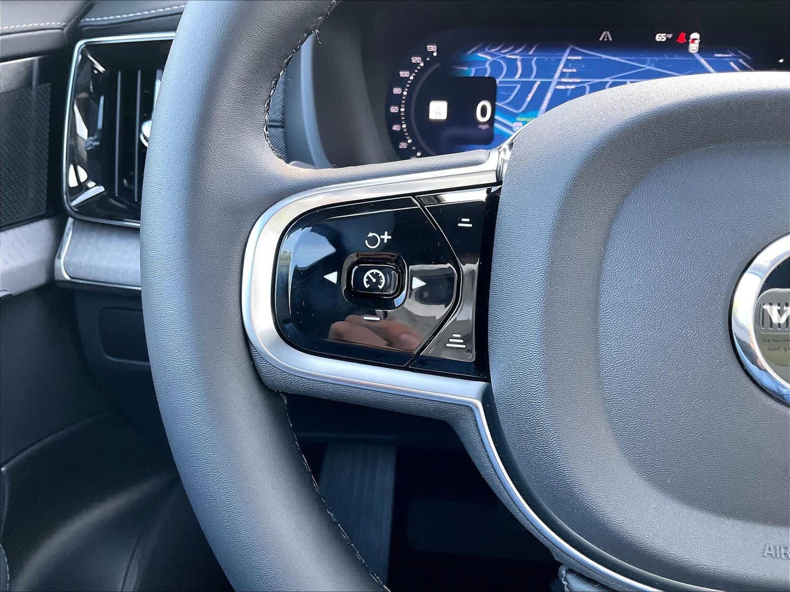 New 2026 Volvo XC90 T8 Ultra w/ Lounge Package AWD/4WD image 17