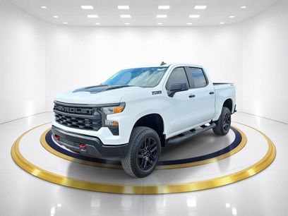 New 2026 Chevrolet Silverado 1500 Custom Trail Boss w/ LPO, Dark Essentials Package