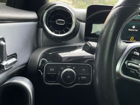 Used 2020 Mercedes-Benz A 220 image 13