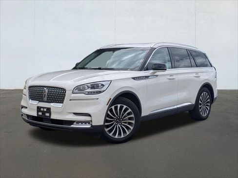 Used 2023 Lincoln Aviator Reserve w/ Equipment Group 201A RWD image 1