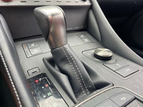 Used 2019 Lexus RC 300 image 6