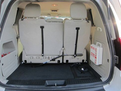 Used 2017 Dodge Grand Caravan SE w/ Power Window Group FWD image 19
