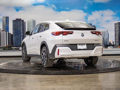 Certified 2024 BMW X2 xDrive28i w/ Premium Package image 9
