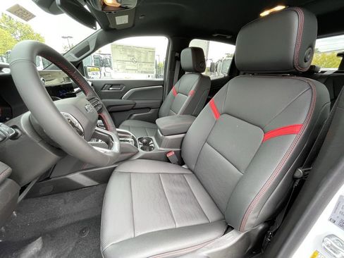 New 2026 Chevrolet Colorado Z71 w/ Z71 Convenience Package 2 image 24