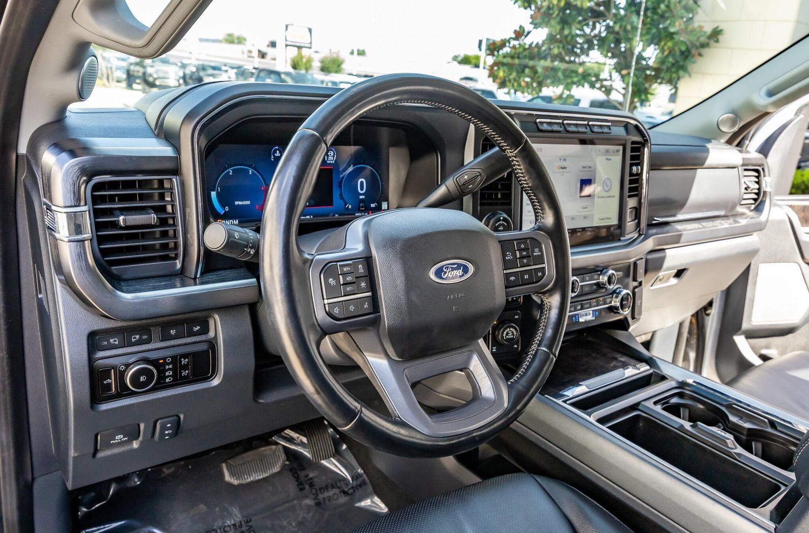 Used 2023 Ford F250 Lariat w/ Lariat Ultimate Package AWD/4WD image 16