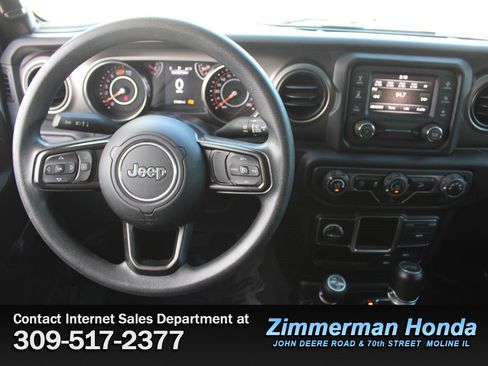 Used 2020 Jeep Wrangler Sport AWD/4WD image 11