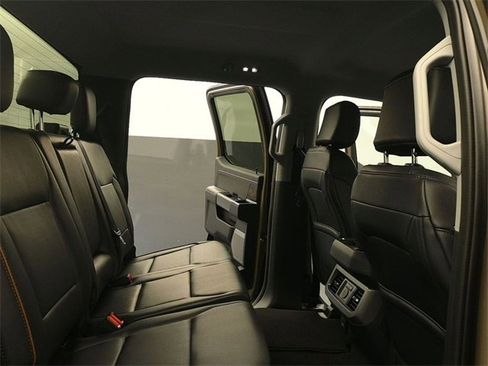 New 2026 Ford F250 Lariat w/ FX4 Off-Road Package image 16