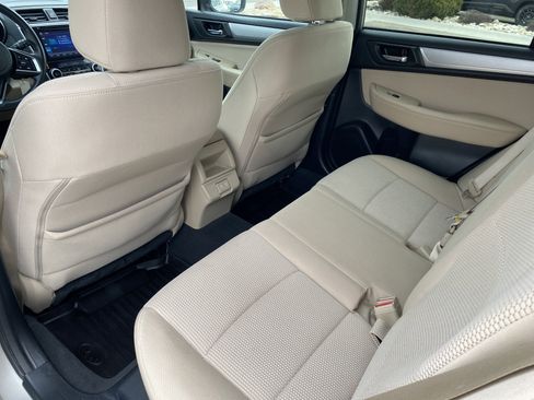 Used 2019 Subaru Outback 2.5i Premium w/ Popular Package #2 image 19