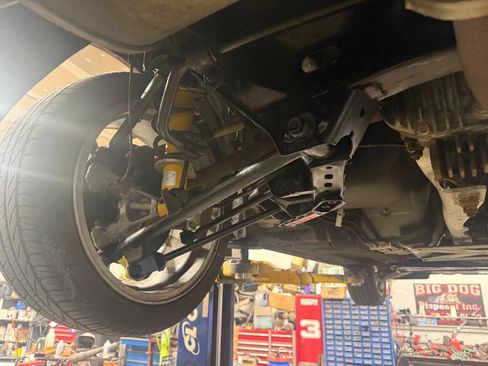 Used 2007 MAZDA MX-5 Miata Grand Touring w/ Premium Pkg image 32