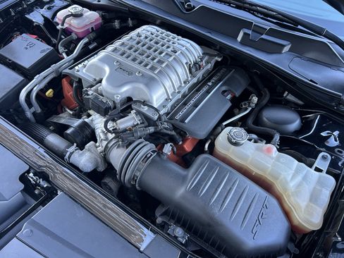 Used 2018 Dodge Challenger SRT Hellcat image 38