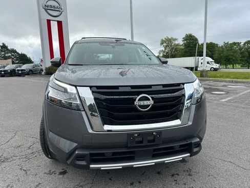 Certified 2024 Nissan Pathfinder SL AWD/4WD image 8