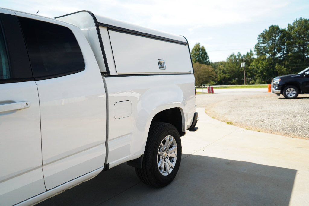 Used 2022 Chevrolet Colorado LT w/ Safety Package RWD image 20
