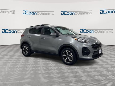 Used 2020 Kia Sportage LX FWD image 2