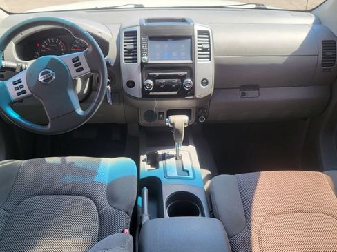 Used 2019 Nissan Frontier SV RWD image 5