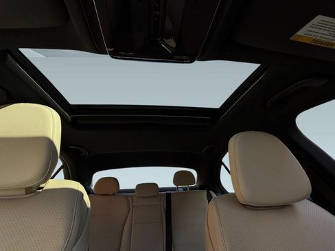 Certified 2023 Mercedes-Benz C 300 Sedan image 21