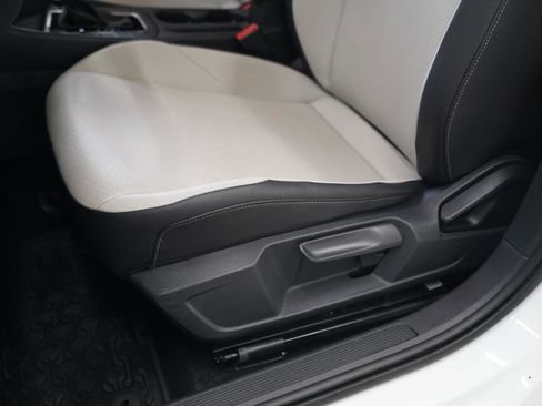 Used 2020 Volkswagen Jetta R-Line w/ R-Line Cold Weather Package FWD image 27