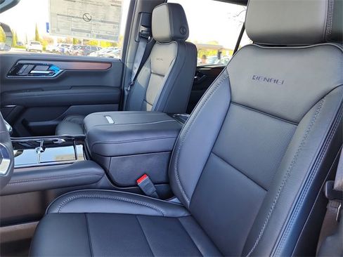 New 2026 GMC Yukon XL Denali image 14