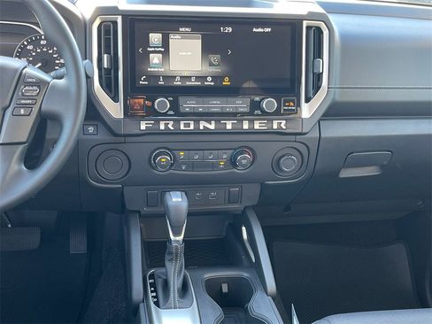 New 2025 Nissan Frontier SV w/ SV Convenience Package image 12