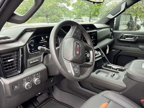 Used 2026 GMC Sierra 2500 AT4 w/ AT4 Premium Plus Package AWD/4WD image 19