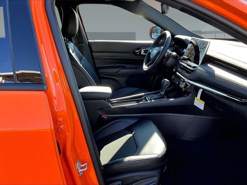 New 2026 Jeep Compass Latitude image 26