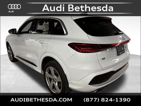 Certified 2025 Audi Q5 2.0T Premium Plus w/ Premium Plus image 5