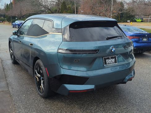 Used 2025 BMW iX M60 image 12