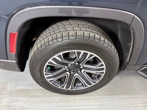 Used 2022 Jeep Wagoneer Series III w/ Convenience Group I RWD image 10