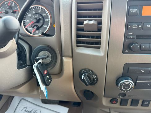 Used 2011 Nissan Titan SV image 38