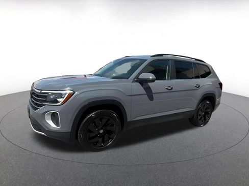 Used 2026 Volkswagen Atlas SE FWD image 7